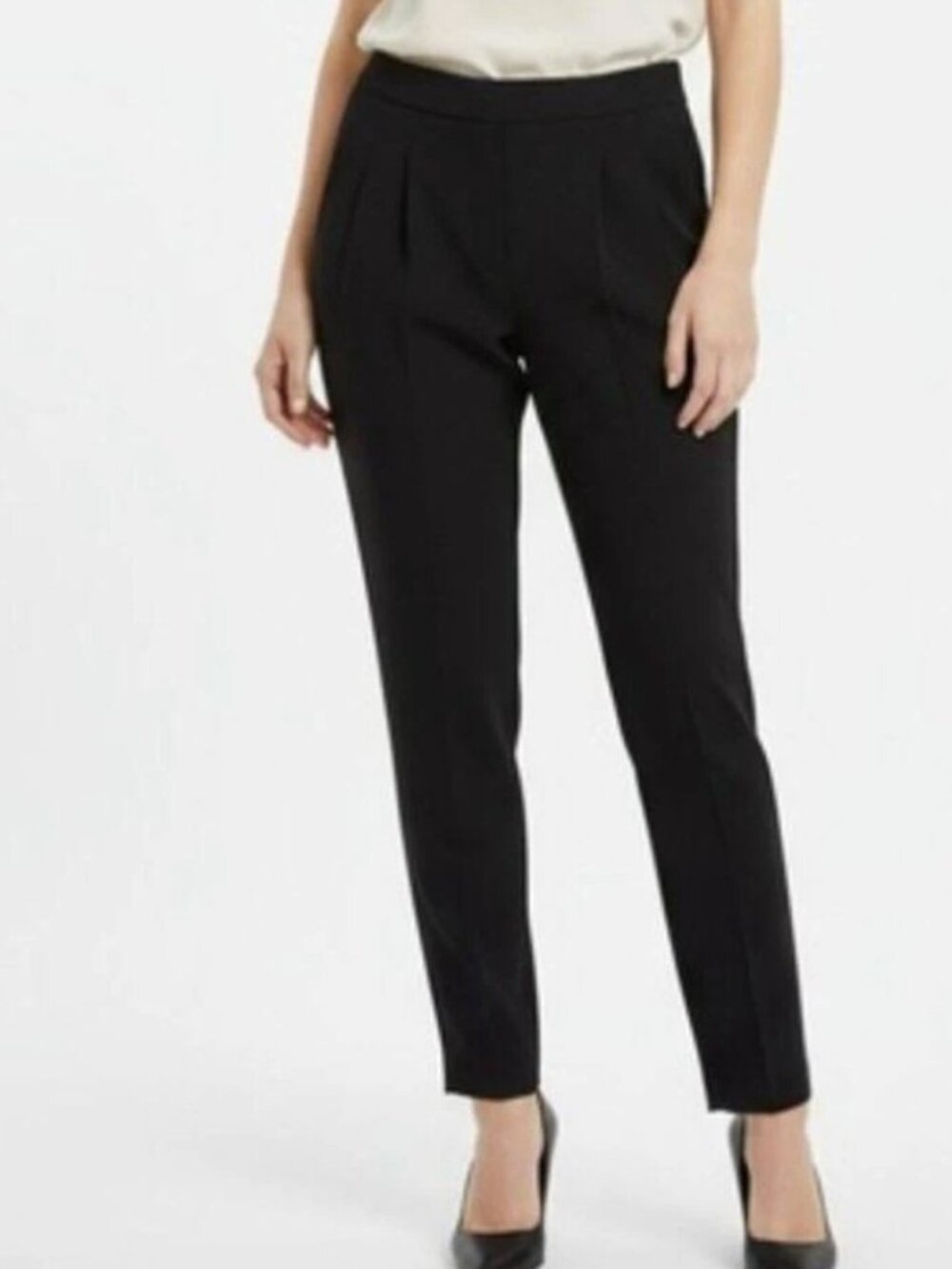 Aritzia Black Slim Tapered Pants